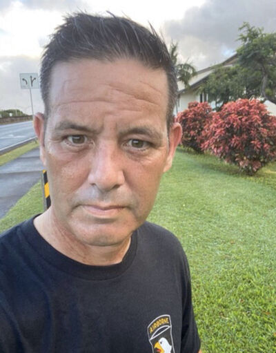  -,   Oliver, 47 ,   ,   