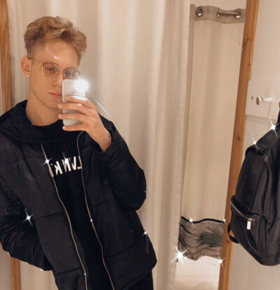  Rosengarten,   Alexandr, 24 ,   ,   , c , 