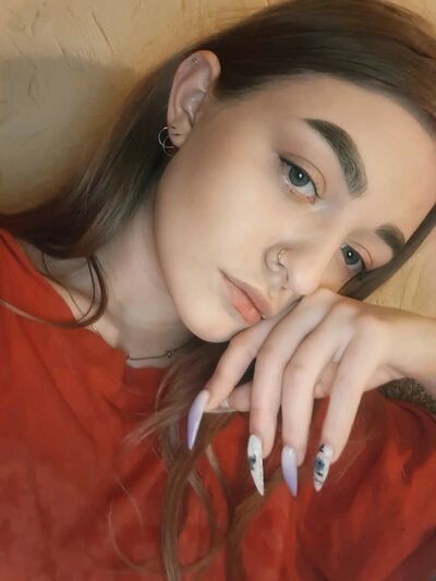  ,   Alexandra, 22 ,   ,   , c 