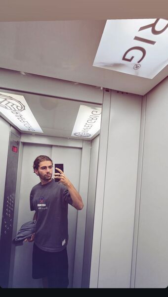  ,   Leo, 23 ,   ,   