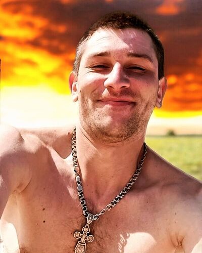  ,   Evgenij, 32 ,   