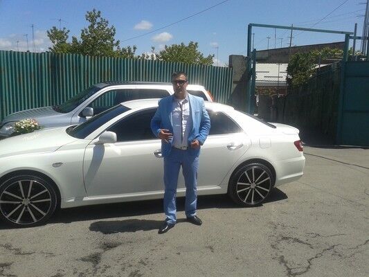  ,   Hayk, 39 ,     , c 