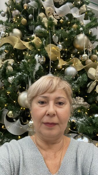  ,   Leila, 60 ,     , c 