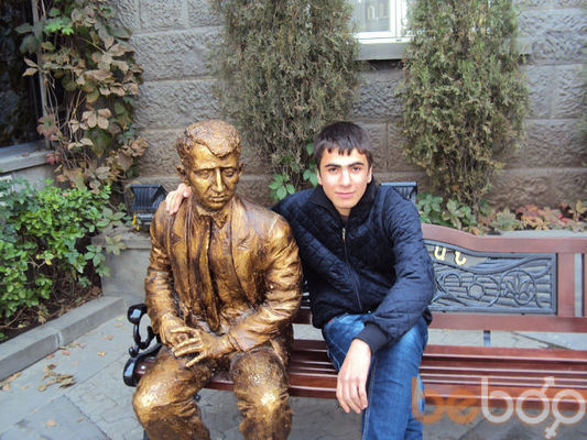  ,   Daniel, 32 ,   