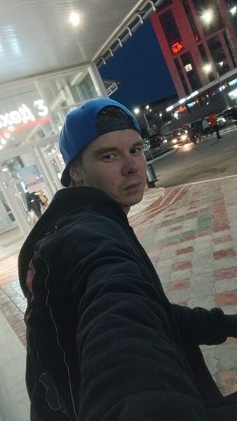  ,   Roman, 32 ,   ,   