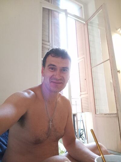  ,   Denis, 43 ,   ,   