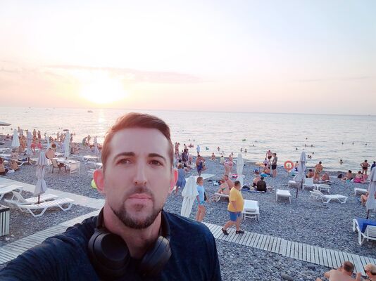  ,   Simon, 42 ,   ,   , c , 