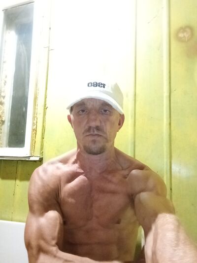 ,   Petr, 47 ,   ,   , c , 