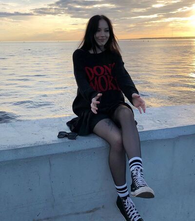  Praha,   Lina, 22 ,   ,   
