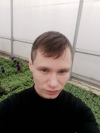  ,   Eugene, 32 ,     , c 