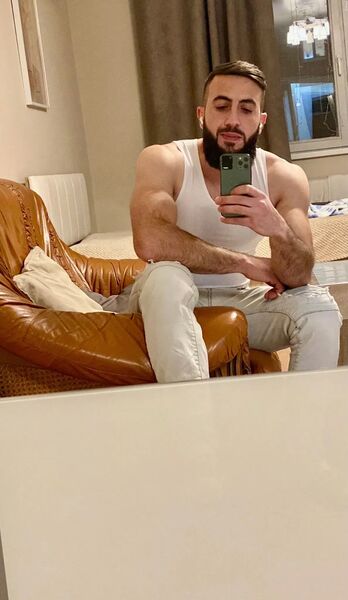  ,   Hayk, 31 ,   ,   