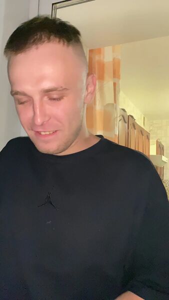  ,   Onik, 28 ,   ,   