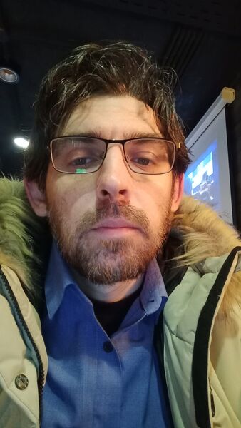  ,   Denis, 37 ,   ,   