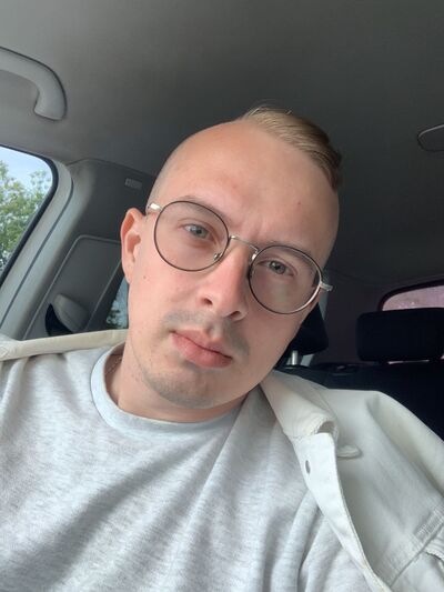  ,   Vladislav, 27 ,   ,   , c , 