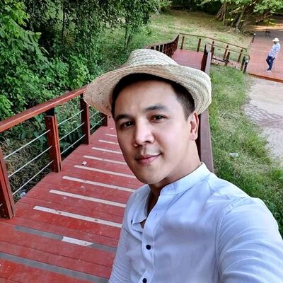  Harcourt,   Desmond, 43 ,   ,   , c 