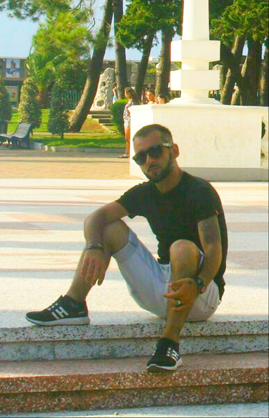  ,   Artur, 39 ,   ,   , c 