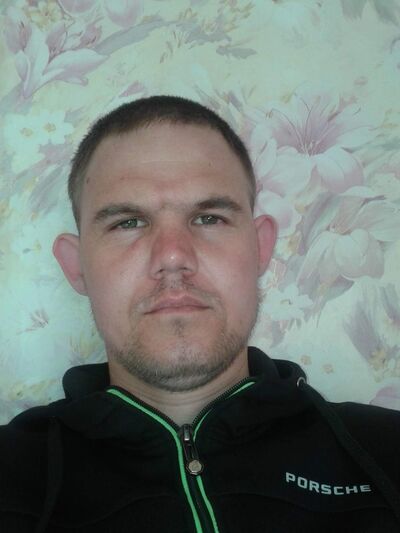  --,   Oleg, 37 ,   