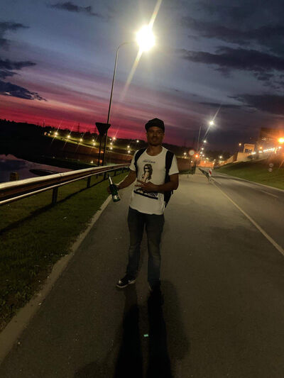  ,   Viktors, 32 ,   ,   