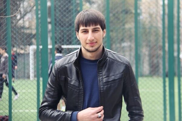  ,   Emin, 35 ,   ,   , c 