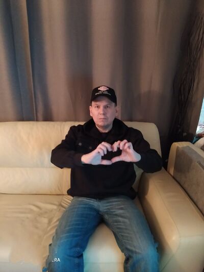  ,   Maxim, 44 ,   ,   , c , 