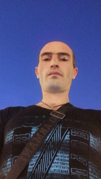 ,   Vasil, 33 ,   ,   