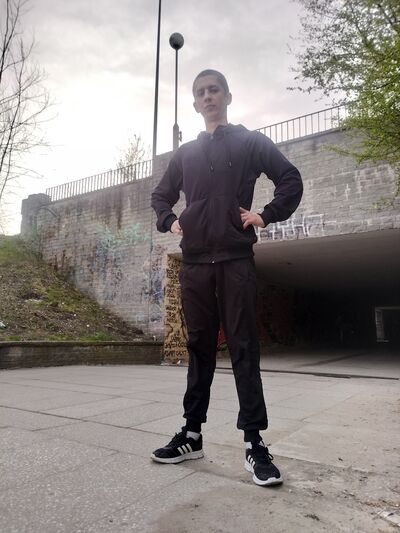  Tychy,   , 29 ,   ,   