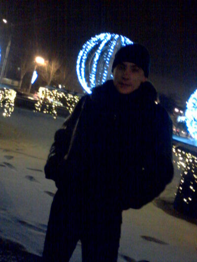  -,   Maks, 37 ,   ,   , c 
