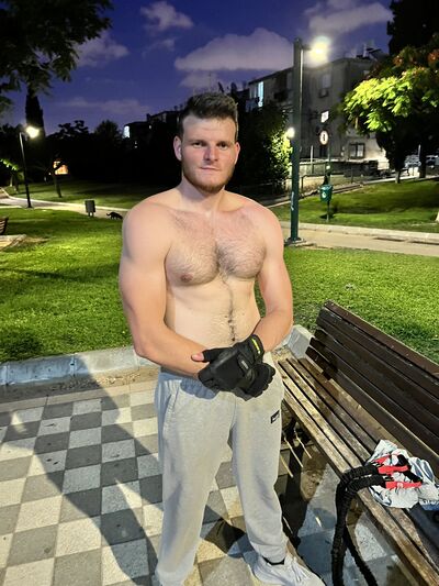  Holon,   , 28 ,   ,   