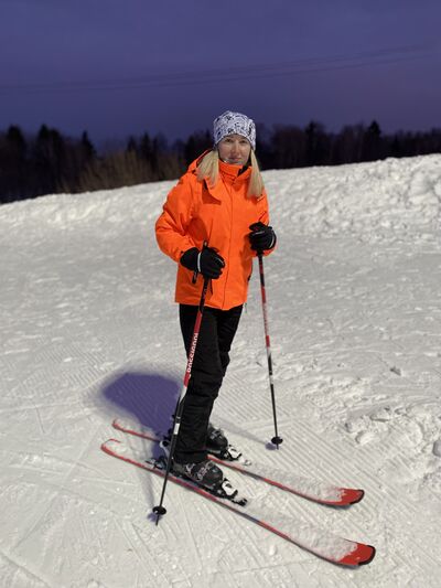  ,   Anna, 38 ,   ,   