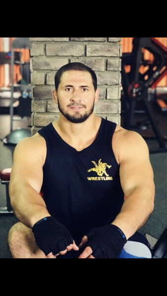  ,   Ruslan, 42 ,   ,   , c , 