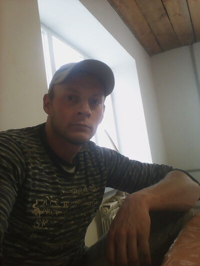  ,   Alex, 39 ,  