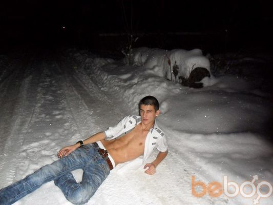  ,   Nikson, 33 ,   