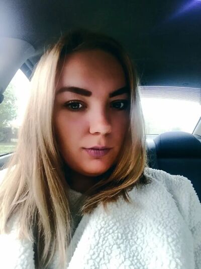  ,   Dana, 33 ,   ,   