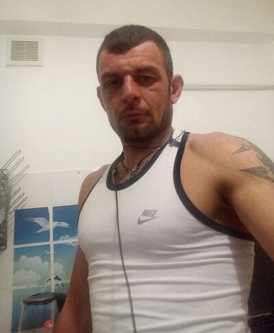  ,   Alan, 43 ,   ,   , c 
