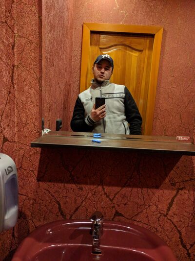  ,   Alex, 29 ,   