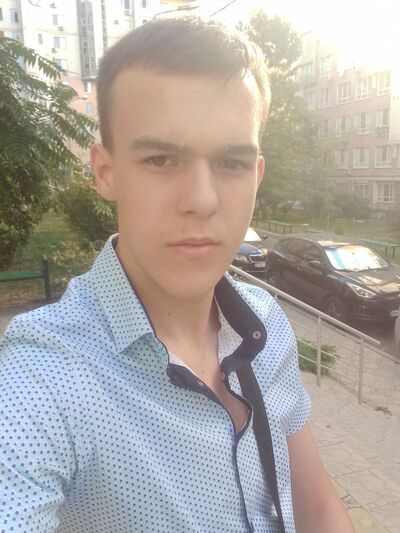  ,   Laurentiu, 19 ,   ,   , c 