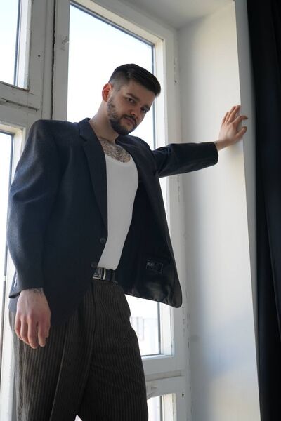  ,   Ivan, 27 ,   ,   