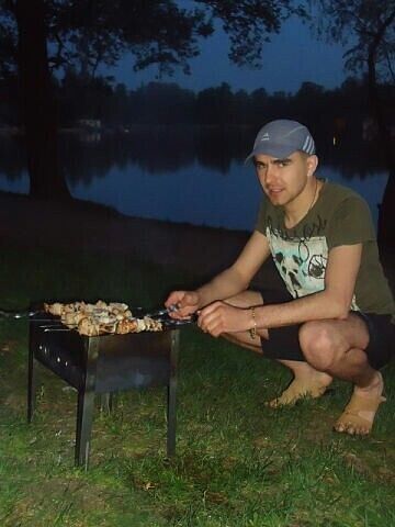  53376624  Alex, 39 ,    