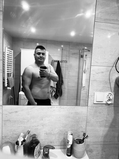  ,   Viacheslav, 31 ,   ,   