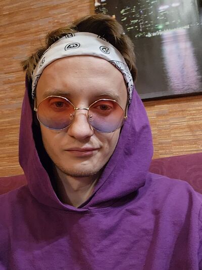  --,   Anton, 24 ,   ,   