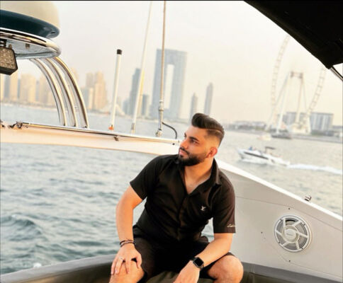  Soho,   Amin, 30 ,   ,   