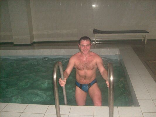 ,   Sergey, 39 ,  