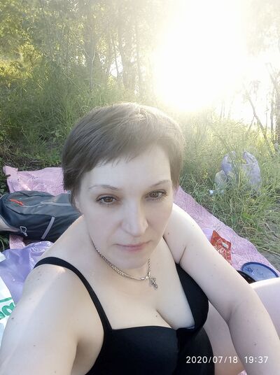  ,   Lora, 48 ,   c 