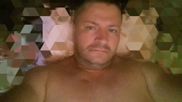  ,   Ruslan, 47 ,   ,   , c 