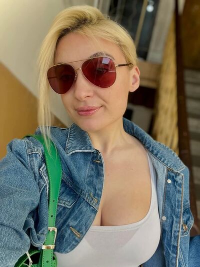  ,   Sophia, 26 ,   , 