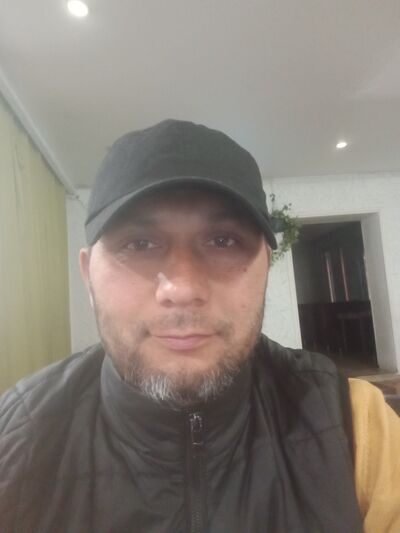   ,   Inomjon, 39 ,   ,   