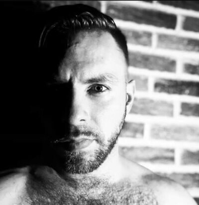  ,   Alex, 37 ,   ,   