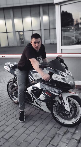  ,   Vladi, 33 ,   ,   