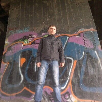  ,   Den, 33 ,   ,   , c 
