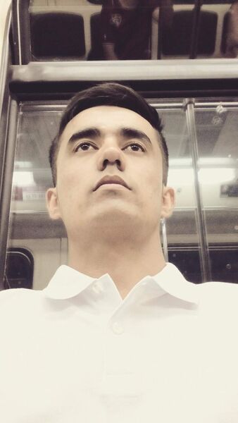  ,   Ali, 32 ,   ,   